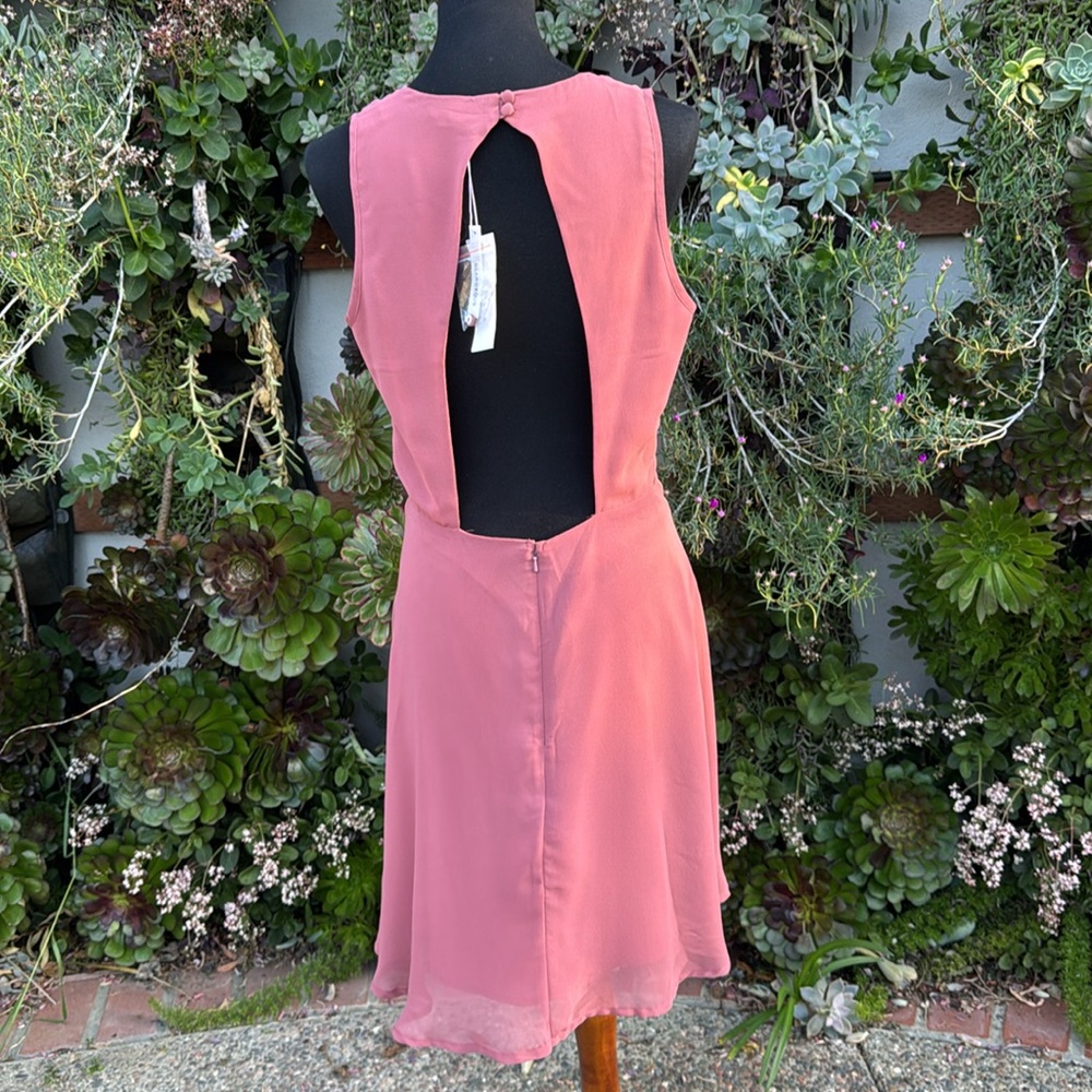 Pink V-Neck Dress - Picture 2 of 2